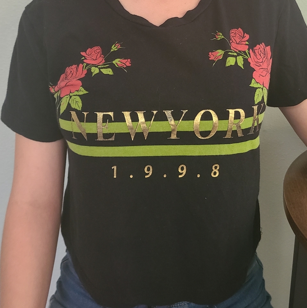 Cute crop top!